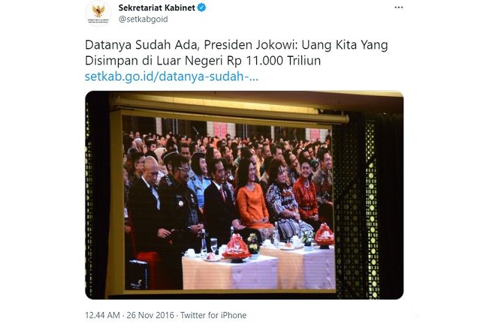 Cuitan di akun Twitter resmi @setkabgoid yang memuat tautan berita klaim Jokowi tentang dana Rp11.000 triliun di luar negeri. Tautan tersebut menuju artikel yang hilang dari website Setkab.