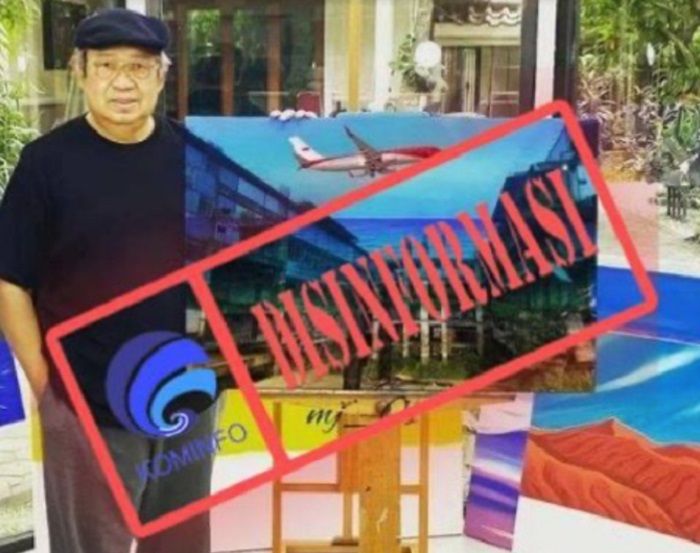 Hoaks SBY melukis pesawat merah putih melintas gedung mirip Hambalang. /Kominfo