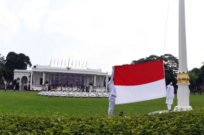 Upacara Penurunan Bendera 17 Agustus 2021 Jam Berapa? Ini Jadwal