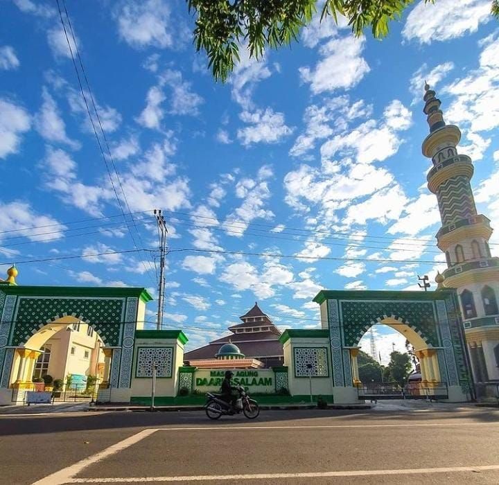 Masjid Agung Cilacap, Jawa Tengah. Jadwal Imsakiyah Cilacap dan Buka Puasa Ramadhan Hari Ini Sabtu 1 April 2023