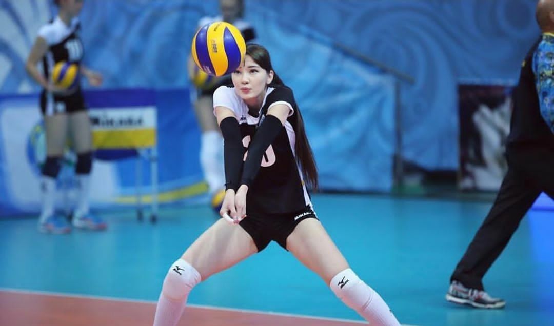Potret Cantik Sabina Altynbekova Atlet Voli Kazakhstan yang sexy 