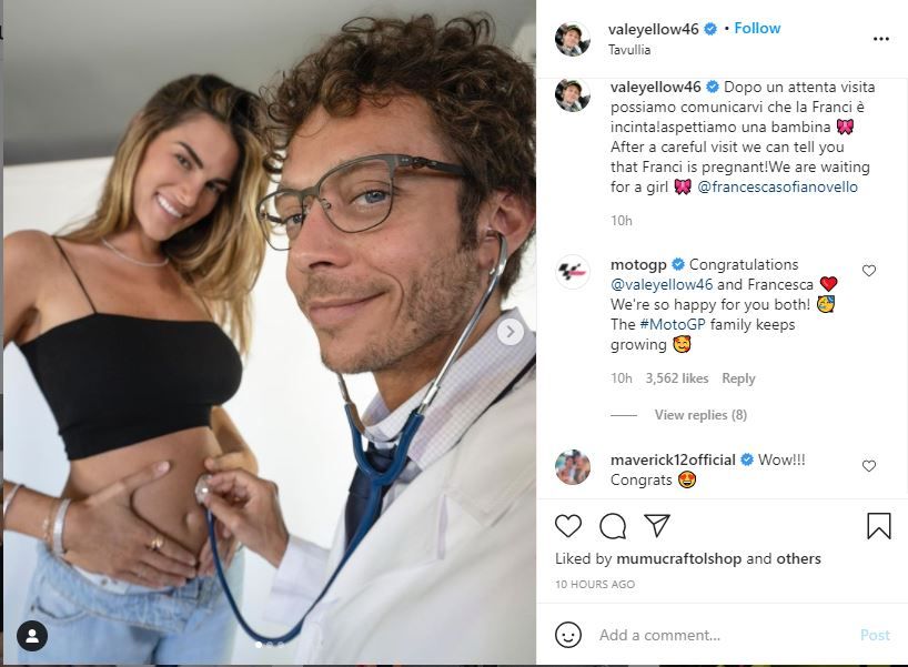 Valentino Rossi mengumumkan kehamilan sang pacar, Francesca Sovia Novello.
