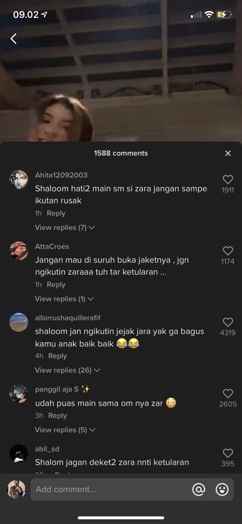 Komentar netizen di video TikTok Shaloom Razade.