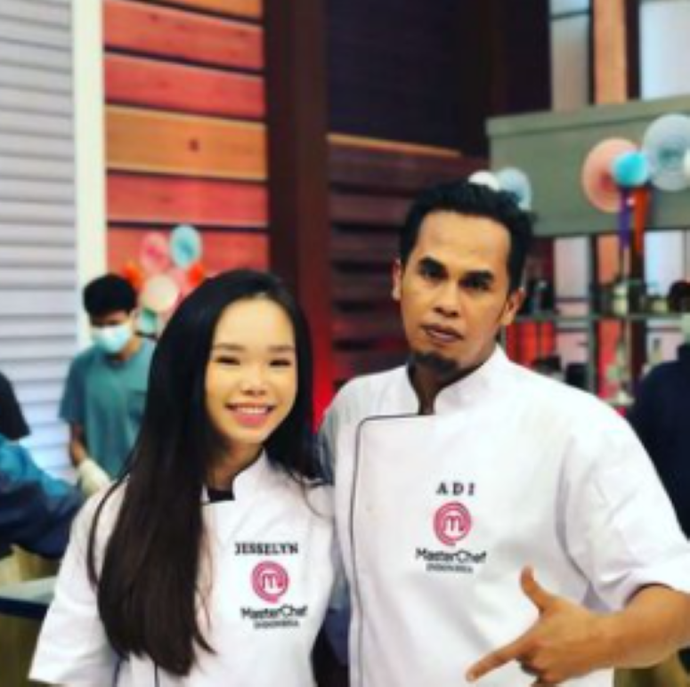 Lord Adi Unggah Foto Bareng Jesselyn Lauwreen Master Chef Indonesia Season 8, Netizen: Bapak dan Anak Semangat!