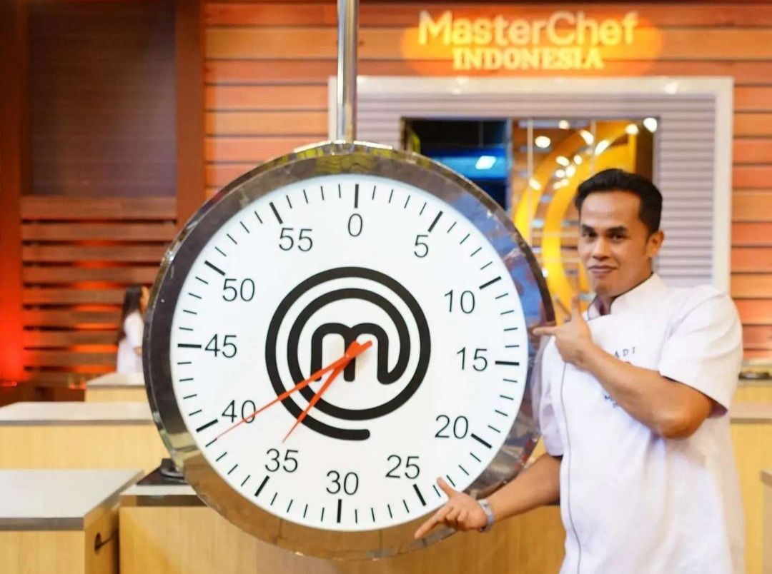 Lord Adi ketika berlaga dalam salah satu episode Master Chef Indonesia Season 8.