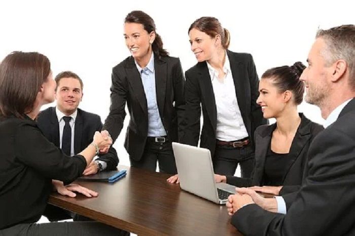 Ilustarasi lowongan kerja atau loker di PT Dago Wisata Internasional pada Januari 2023
