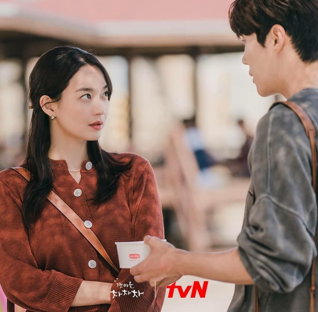Link nonton Hometown Cha-Cha-Cha episode 2: Hye Jin kesulitan dalam beradaptasi
