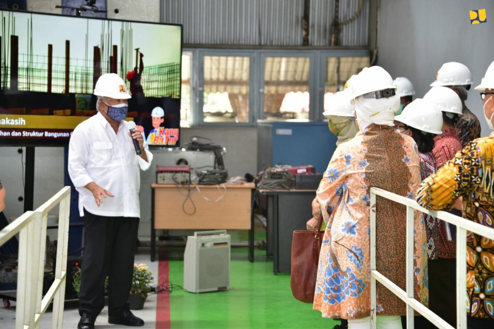 Terima Bpk Ri Menteri Pupr Tekankan Pembangunan Infrastruktur Dengan Pemanfaatan Teknologi Tepat Guna Seputar Cibubur<script async src=