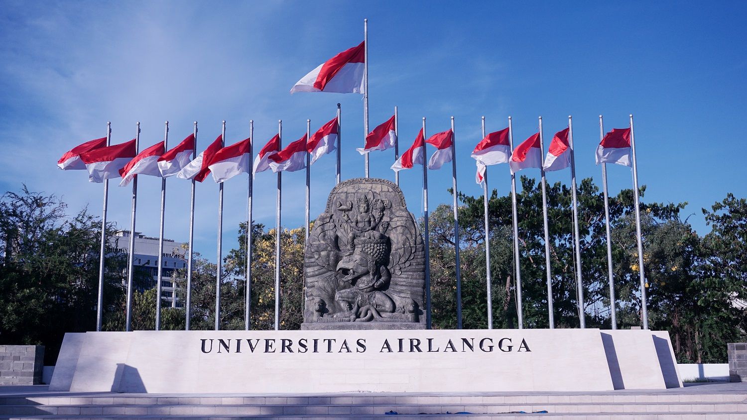  Universitas Airlangga (UNAIR) 