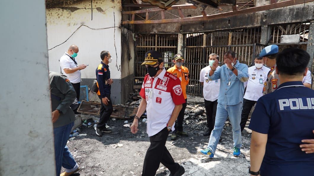 Menteri Hukum dan HAM Yasonna Laoly mendatangi lokasi kebakaran hebat yang menewaskan 41 orang warga binaan Lapas Kelas I Kota Tangerang, Banten Rabu 8 September 2021