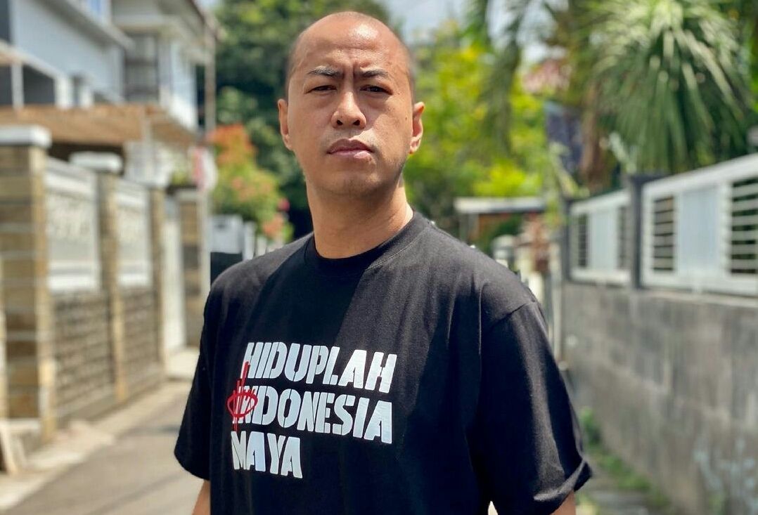 Sebut Poster Warga Blitar Untuk Jokowi Bukan Hinaan Pandji Pragiwaksono Sebuah Permintaan Tolong Jurnal Soreang