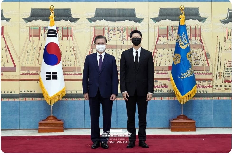 RM dan Presiden Moon Jae In