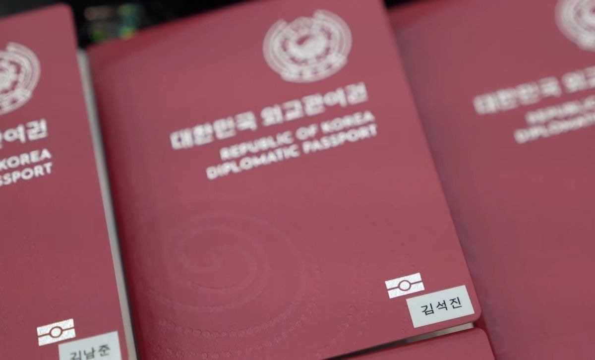 Wow Keren! BTS Dapat Paspor Diplomatik dan di Dapuk Jadi Utusan khusus Budaya Masa Depan Oleh Presiden Korsel Moon Jae In 