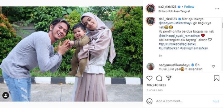 Nadya Mustika Rahayu merasa sedikit 'kesal' dengan captions sang suami, Rizki DA yang mengunggah foto dengan dirinya dan sang anak.*
