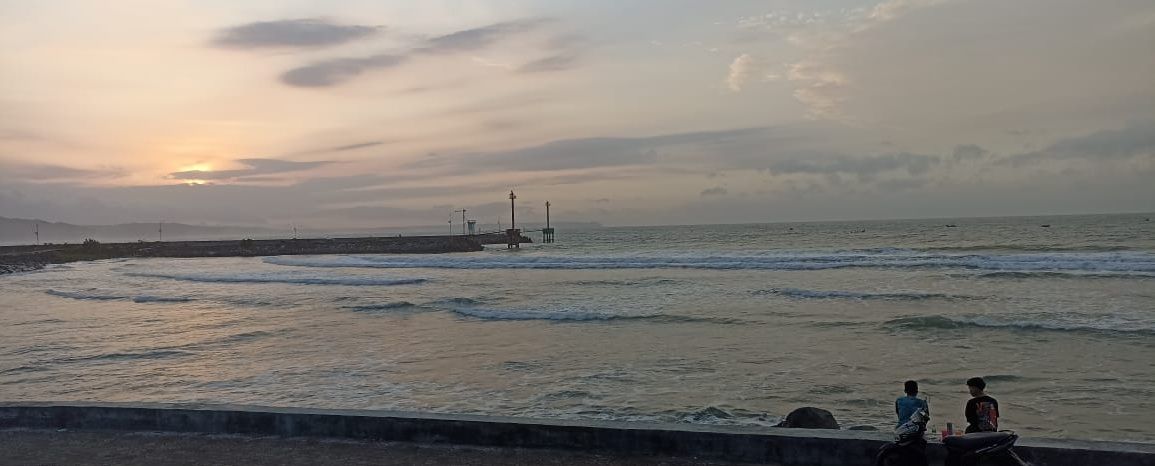 CEK FAKTA: Air Laut di Pantai Pangandaran Mengering Pasca Gempa? - PRFM