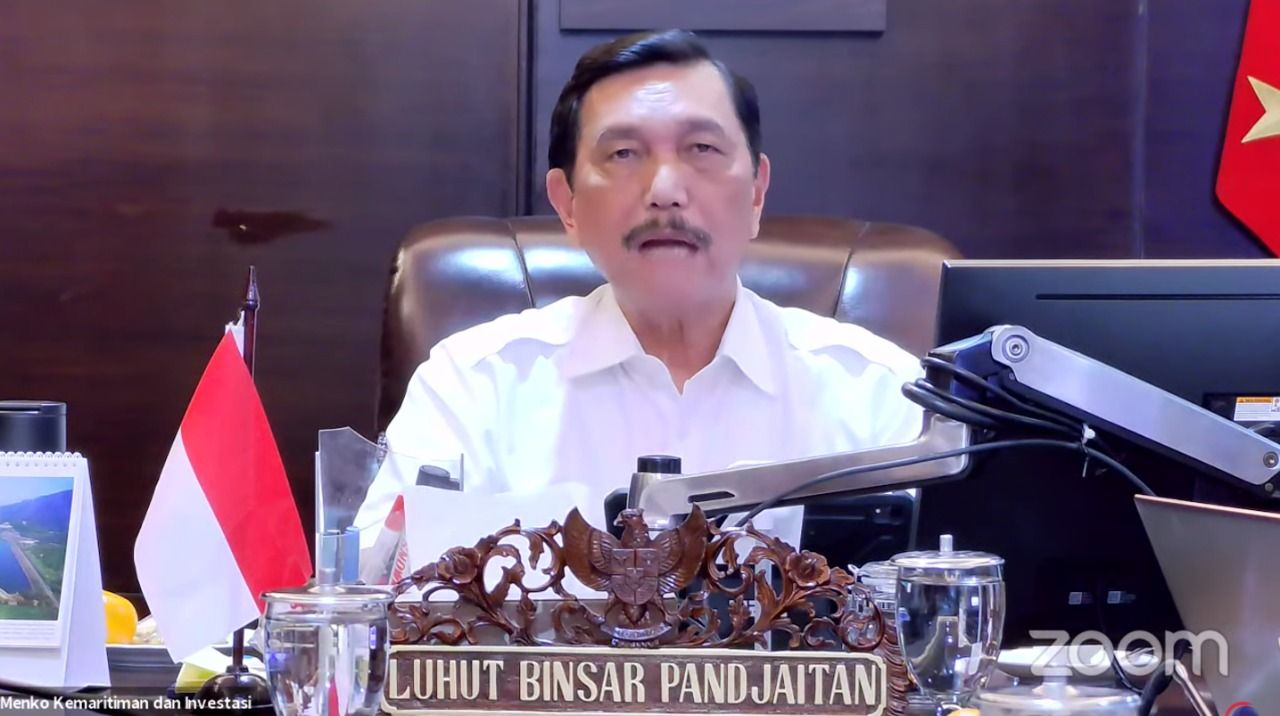 Menteri Koordinator Maritim dan Investasi atau Menko Marves Luhut Binsar Pandjaitan akan menerapkan pembatasan kepada WNI.