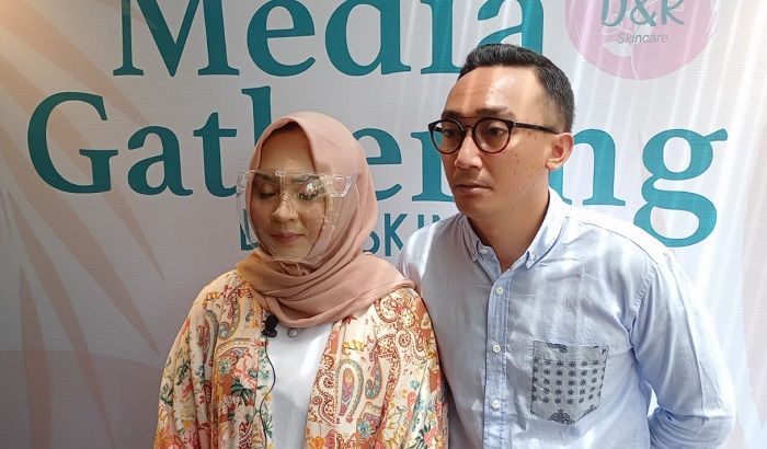 Ditha Purwana dan sang suami Ranggana Purwana tertarik mengeluarkan produk kecantikan D&R Skincare./Yeni Siti Apriani/Galamedia