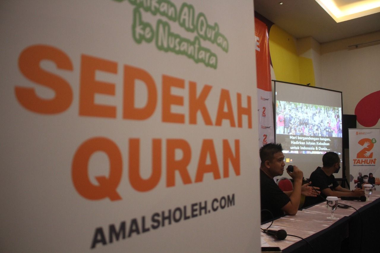 Selama dua tahun berjalan, platform Amalsholeh.com sudah menjembatani kebaikan dari 480 ribu donatur se-Indonesia./Darma Legi/Galamedia