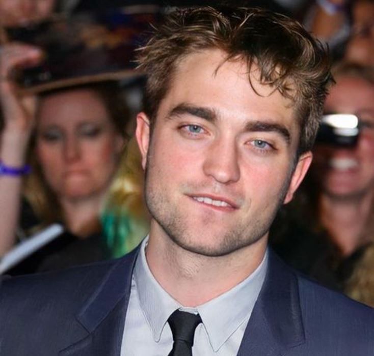 Robert Pattinson//instagram.com/realrobertdpattinson