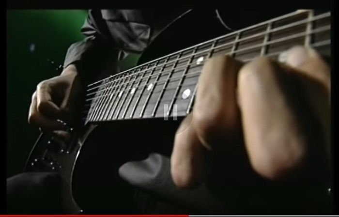 Chord gitar Mendung Tanpo Huhan - Ndaroy 