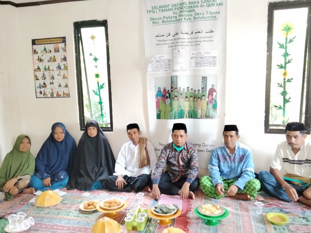 Pertemuan para tokoh agama, tokoh masyarakat, tokoh pemuda bersama Pembina TKA/TPA/TPQ Al Ikhwan untuk membangun Rumah Tahfidz Al Quran di Dusun Padang Malabo