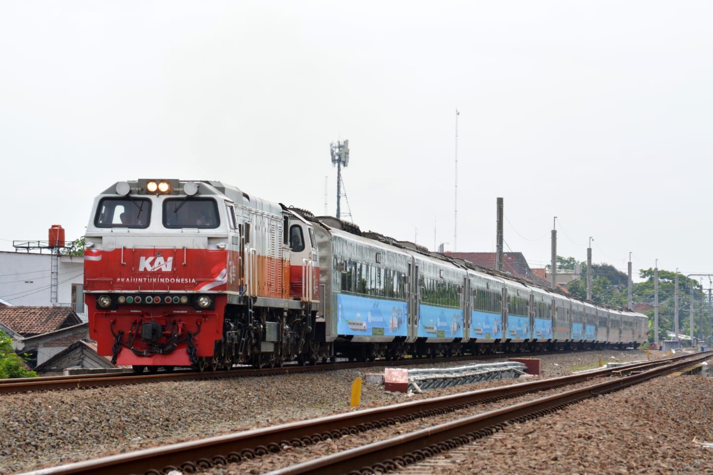 Ilustrasi - Perubahan Jadwal KRL Jogja-Solo Mulai 1 Juni 2023, perjalanan rangkaian kereta terakhir di hari kerja menjadi lebih awal dari jadwal semula.