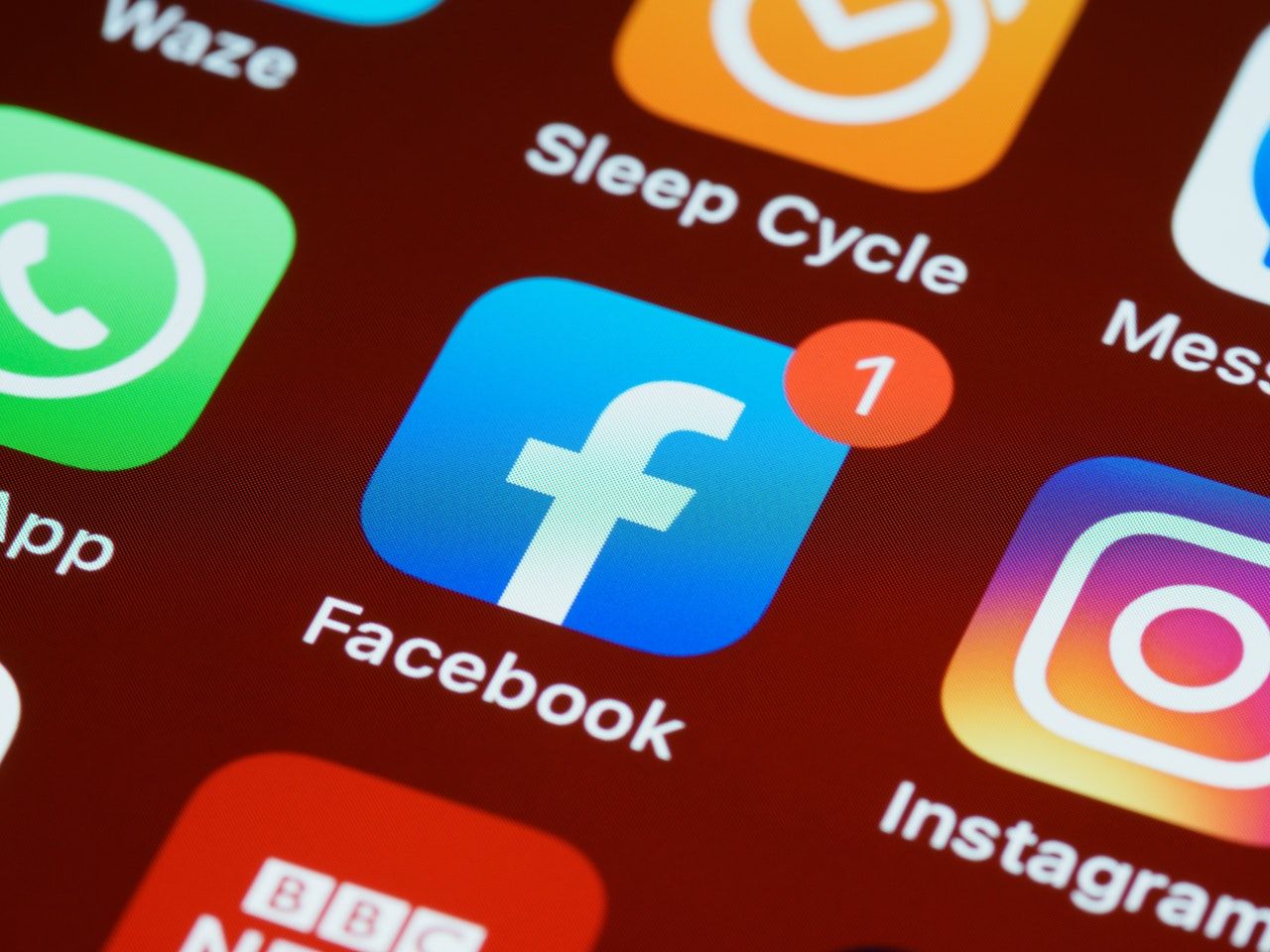 Inilah cara baru mengatasi WhatsApp, Facebook, dan Instagram yang sedang down atau sulit untuk digunakan, tak seperti biasanya. 