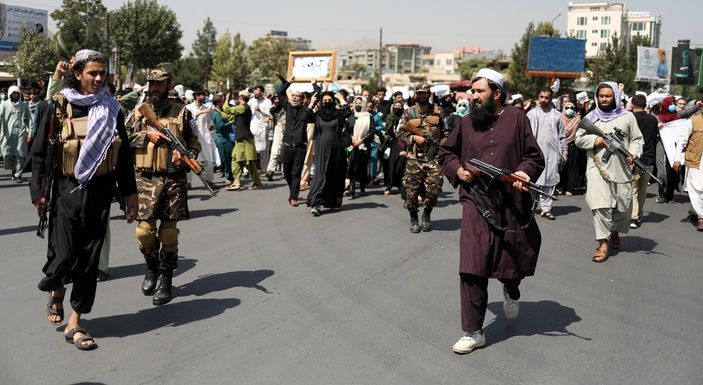 Taliban gempur habis isis usai serangan di masjid kabul