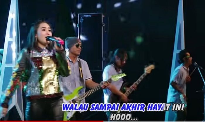 Ku nyanyikan lagu rindu chord