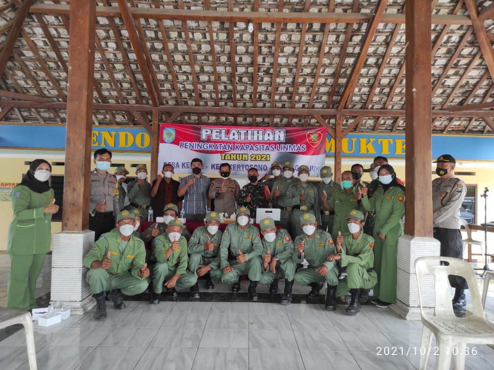 Tingkatkan Kapasitas Keamanan Desa, Anggota LINMAS Desa Kepuh, Kertosono Dapatkan Pembinaan TNI dan Polri