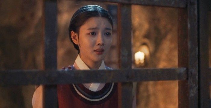  Kim Yoo Jung di drama Lovers of the Red Sky / Soompi