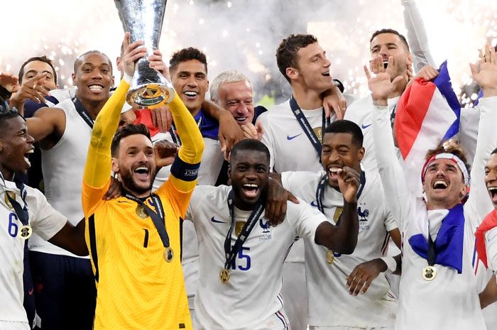 Prancis merayakan gelar juara UEFA Nations League.