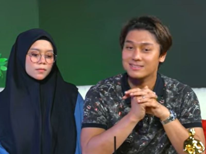 Rizky Billar dan Lesti Kejora acuh dengan isu-isu miring dan cibiran, keduanya lebih memilih untuk berlomba-lomba baik di mata Tuhan daripada memikirkan haters.