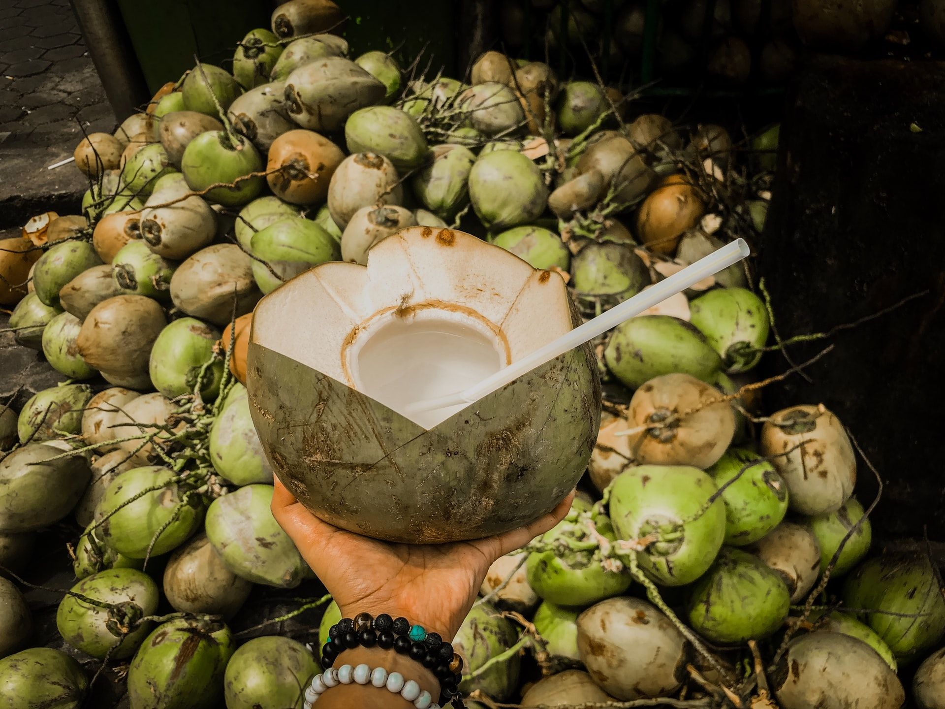 Air Kelapa Dapat Mengatasi Penyakit Liver Secara Alami Ini Penjelasan Dari Dr Zaidul Akbar Berita Sampang