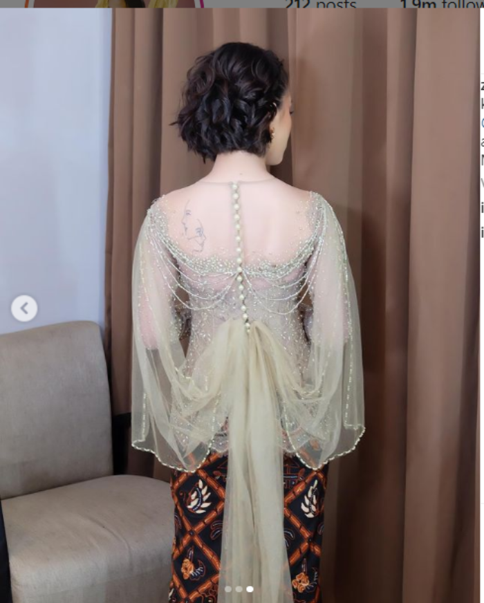 Adhisty Zara Pamer Potret Cantik Kenakan Kebaya, Tato Di Punggung Curi Perhatian