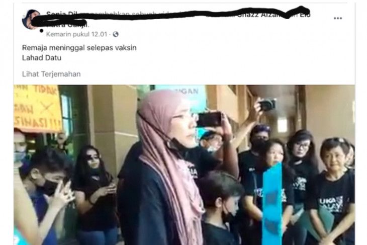 Tangkapan layar hoaks yang mengatakan dua remaja asal Malaysia meninggal setelah divaksin.