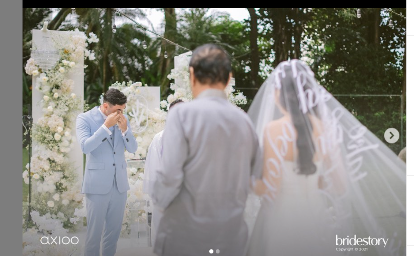 Jessica Iskandar mengunggah foto pemberkatan  pernikahan dengan Vincent Verhaag di Jakarta, Jumat, 22 Oktober 2021./
