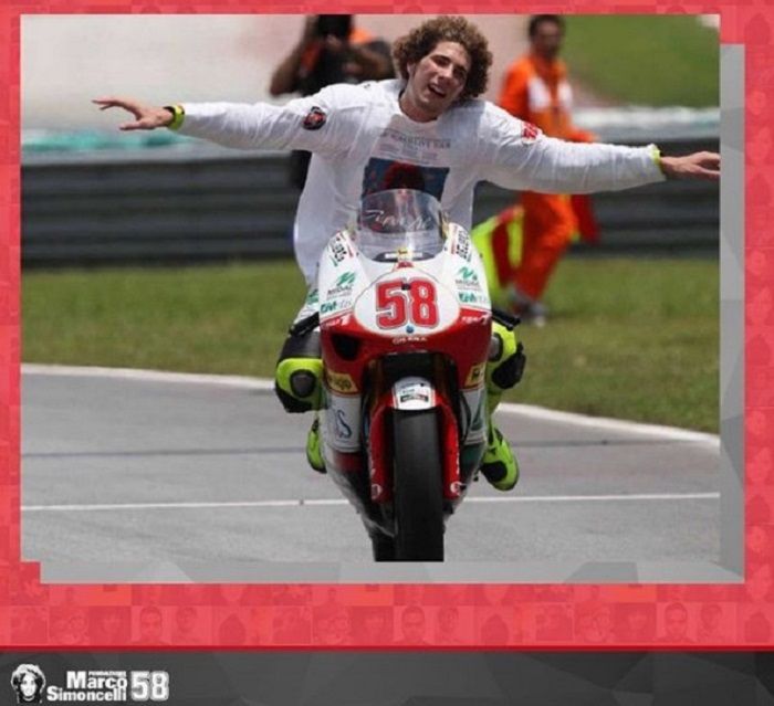 Jadwal Motogp Hari Ini Biodata Profil Marco Simoncelli Pembalap Yang Meninggal Di Sirkuit 9765