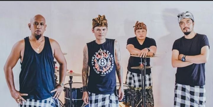 Lirik dan Chord Lagu Bali Metilar Tan Megatra dari Lolot Band - Buleleng Post