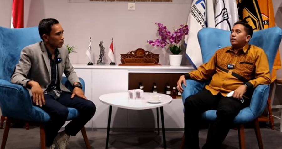 YouTuber Heru Sisanto mewawancara pemimpin ATS Lawfirm, Achmad Taufan Soedirja