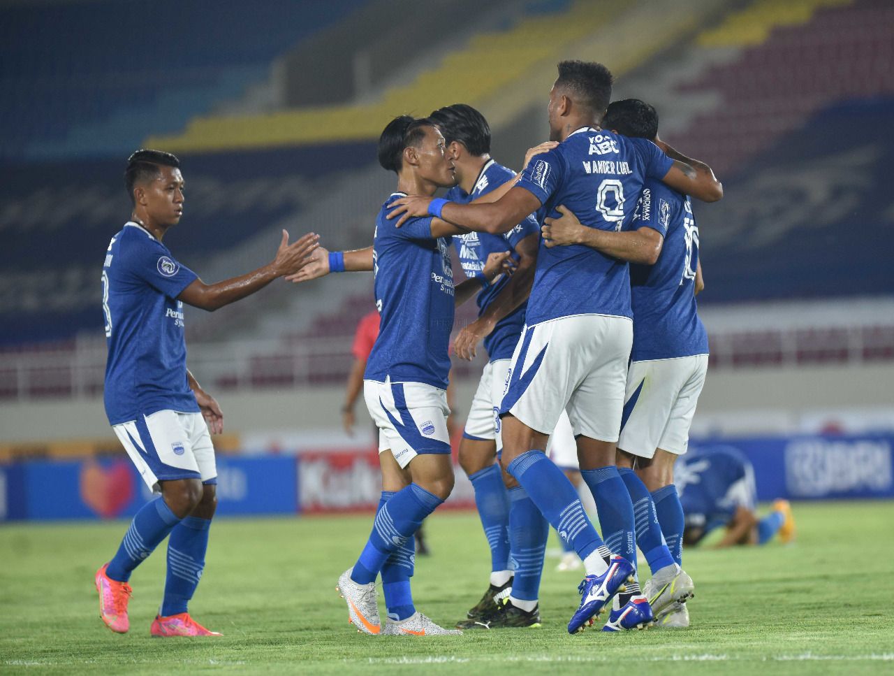 Bukan Hanya Tak Terkalahkan, Persib Juga Bisa Jadi Satu-Satu Tim Yang ...