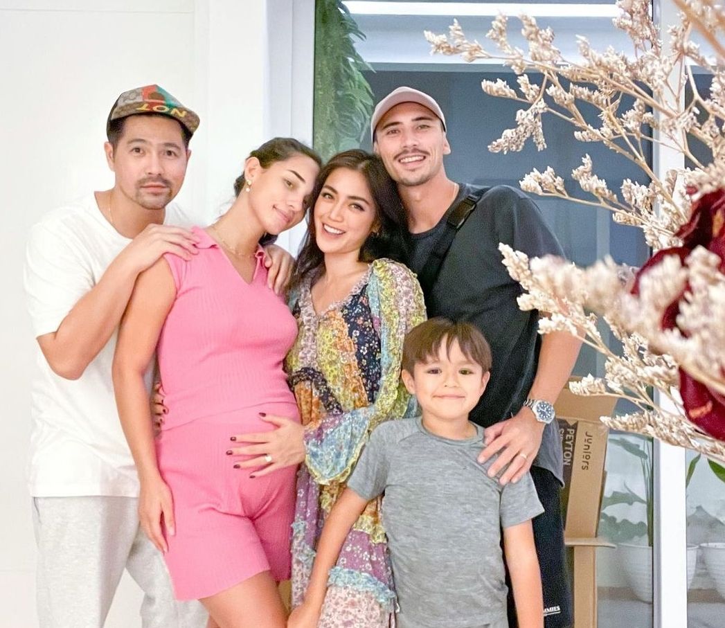 Jessica Iskandar dan keluarga/Instagram