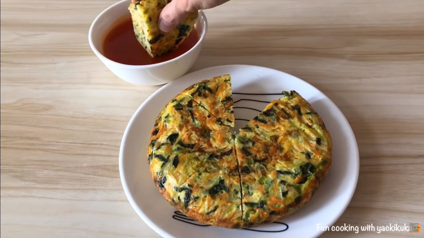  Omelet Sayuran dengan Keju Mozarella