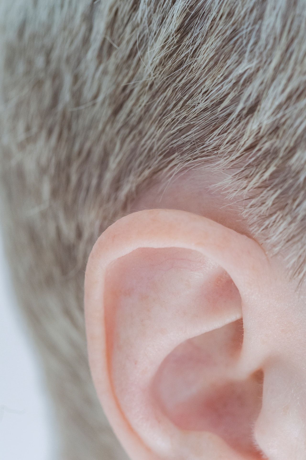 Mengapa kita mempunyai dua telinga