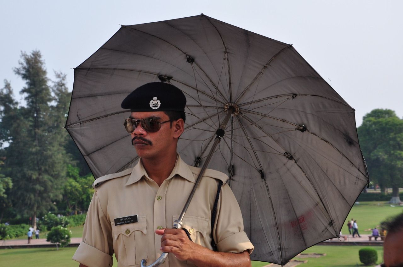 Bukan Di Indonesia Dan Brunei Hanya Di Negeri Vrindavan India Polisi Diberi Tunjangan Untuk