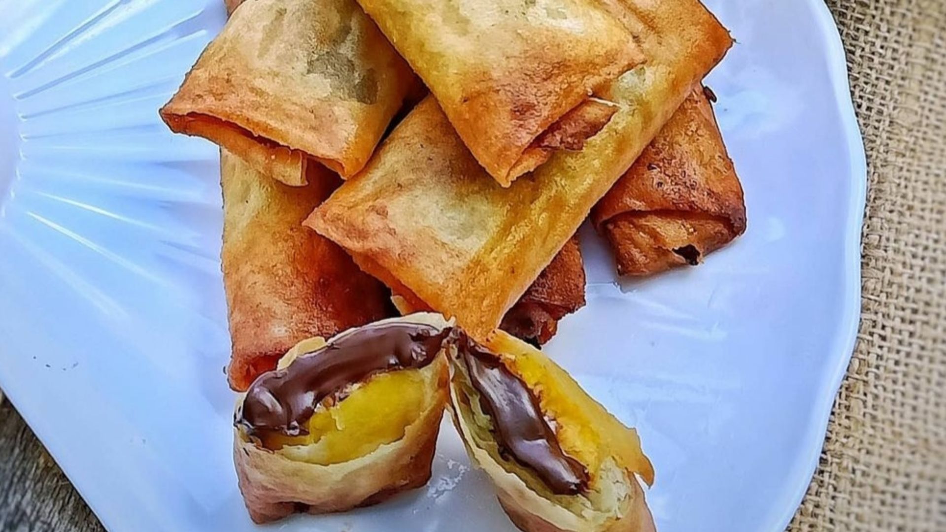 (Ilustrasi Pisang Cokelat) 3 Resep Olahan Pisang Mudah dan Nikmat, Cocok untuk Takjil Buka Puasa Ramadhan