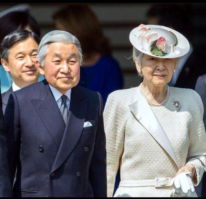 Kaisar Akihito Bersama istirnya, Shoda Michiko/tangkapan layar