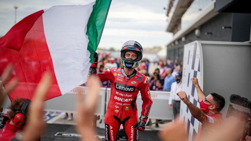 Pembalap Ducati Lenovo, Francesco Bagnaia masih memimpin klasemen sementara dengan 366 poin.