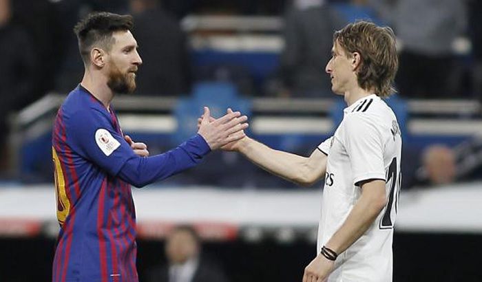 Siapa bintang sepak bola dunia calon peraih penghargaan Ballon d'Or 2021?  Lionel Messi atau Luka Modric?