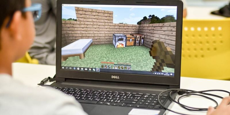 Link download Minecraft 1.17.41.01 versi terbaru ini untuk pengguna HP atau Android, Laptop, PC atau Komputer serta Xbox.